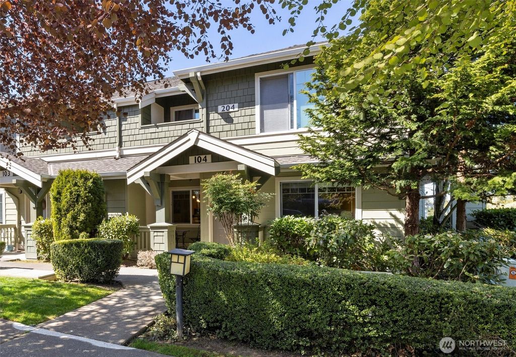 Photo of 1981 24th Avenue NE #104, Issaquah, WA 98029 (MLS # 2358364)