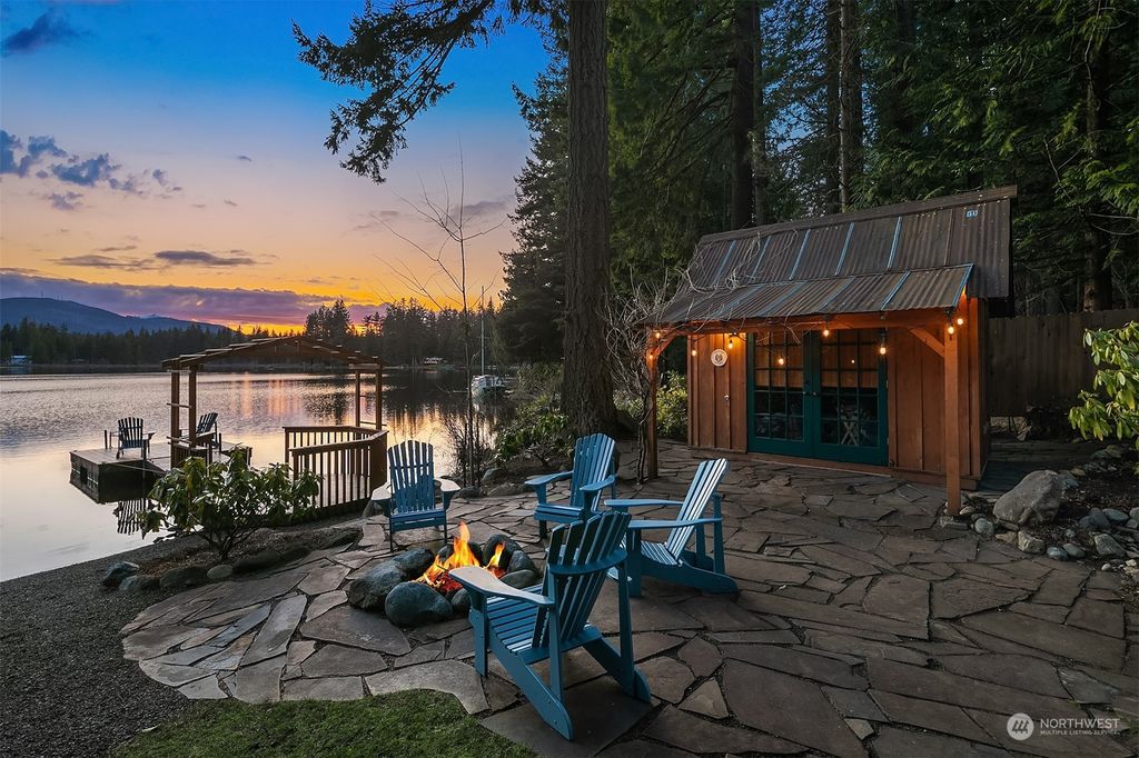 Photo of 7429 Lake Alice Road SE, Fall City, WA 98024 (MLS # 2045318)