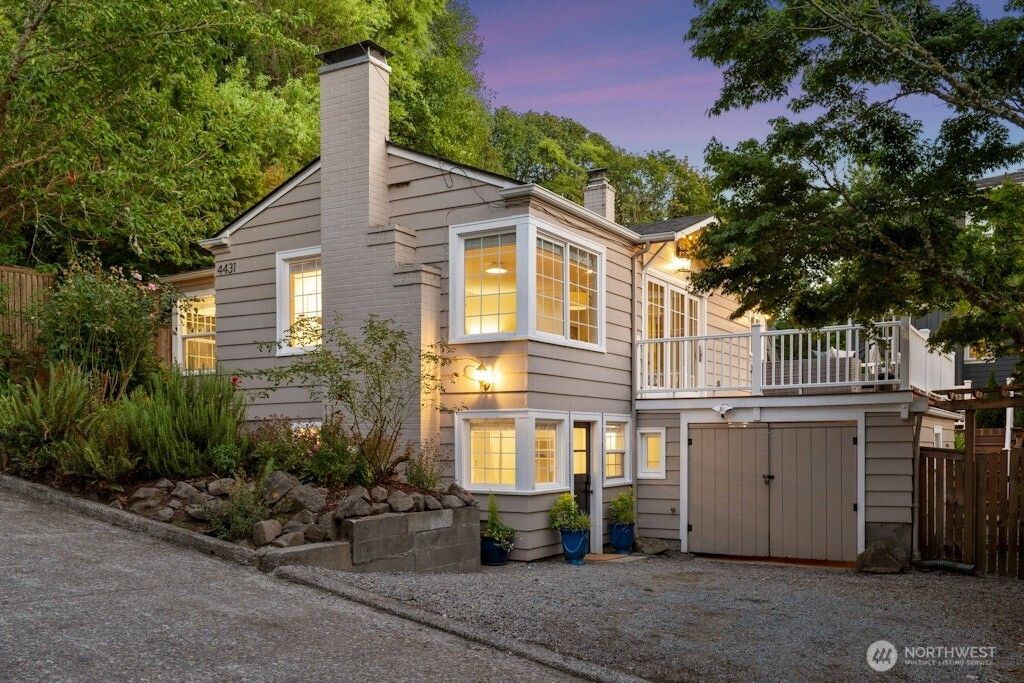 Photo of 4431 SW Kenyon Place, Seattle, WA 98136 (MLS # 2432331)
