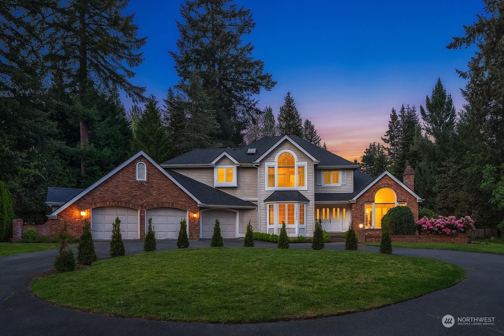 Photo of 14034 220th Avenue NE, Woodinville, WA 98077 (MLS # 2241758)