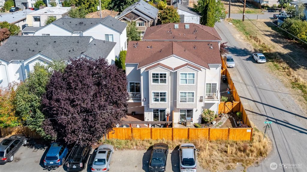 Photo of 10303 N Evanston Avenue, Seattle, WA 98133 (MLS # 2421819)