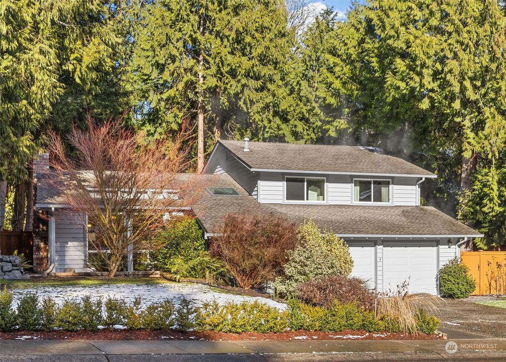 Photo of 14410 NE 76th Street, Redmond, WA 98052 (MLS # 2328583)