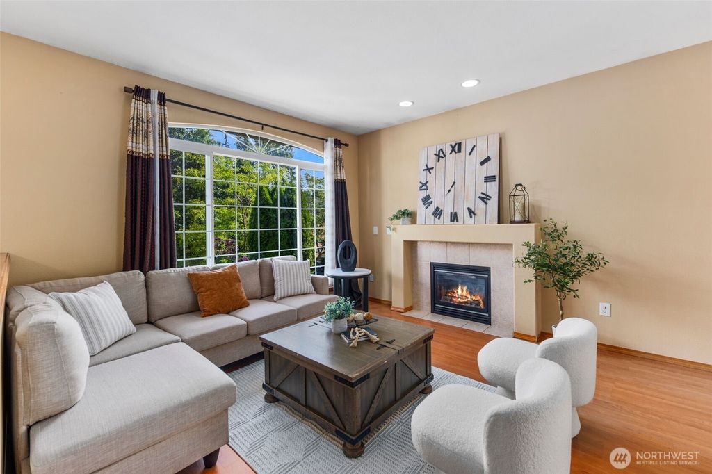 Photo of 18920 21st Avenue West Ave, Lynnwood, WA 98036 (MLS # 2411561)