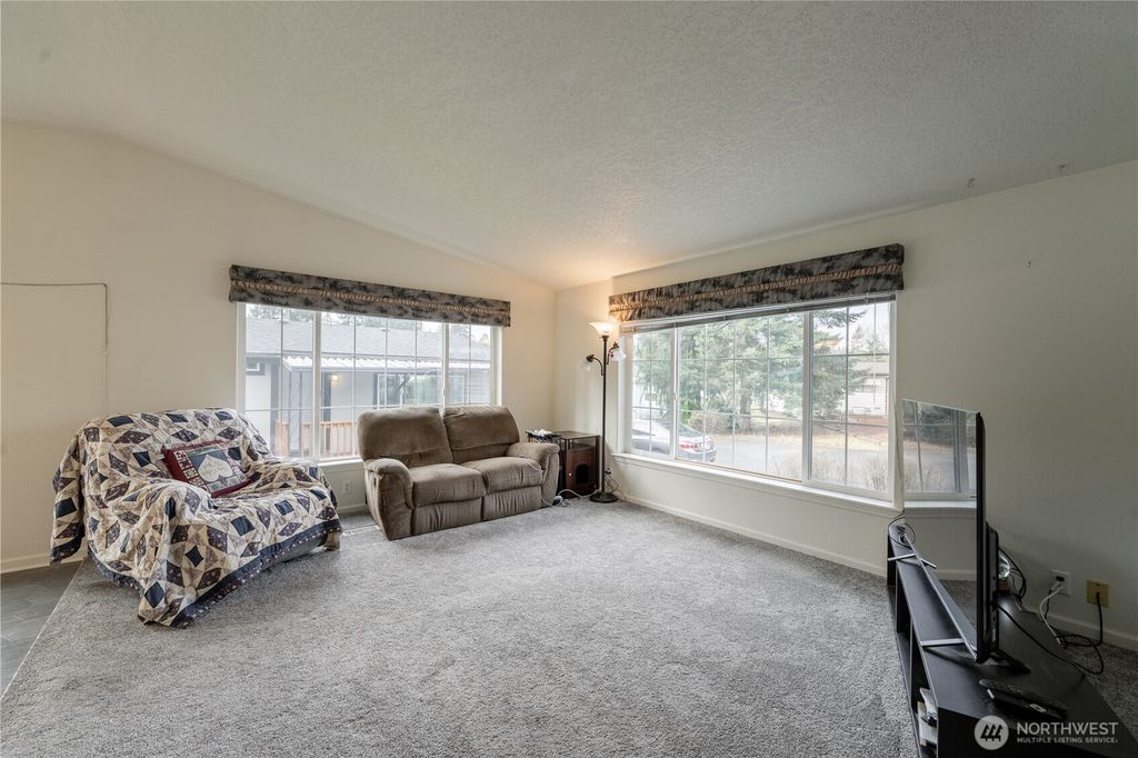 Photo of 620 112th Street SE #31, Everett, WA 98208 (MLS # 2479494)