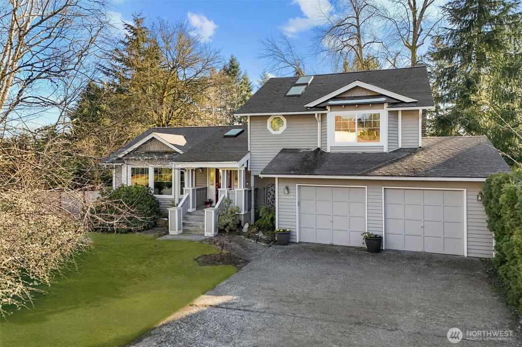 Photo of 17909 NE 129th Street, Redmond, WA 98052 (MLS # 2331864)