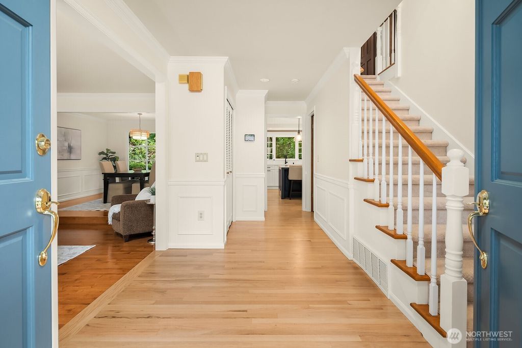 Photo of 20141 NE 42nd Street, Sammamish, WA 98074 (MLS # 2530715)