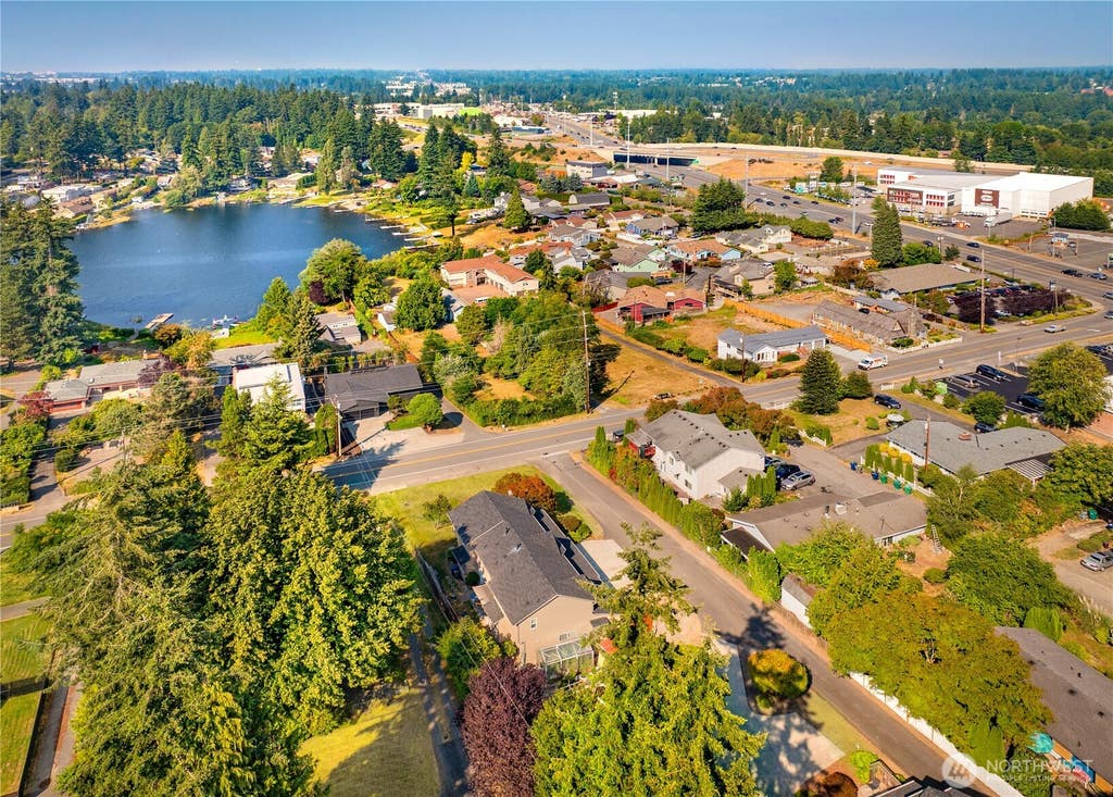 Photo of 3618 SHELBY ROAD RD, Lynnwood, WA 98087 (MLS # 2566134)