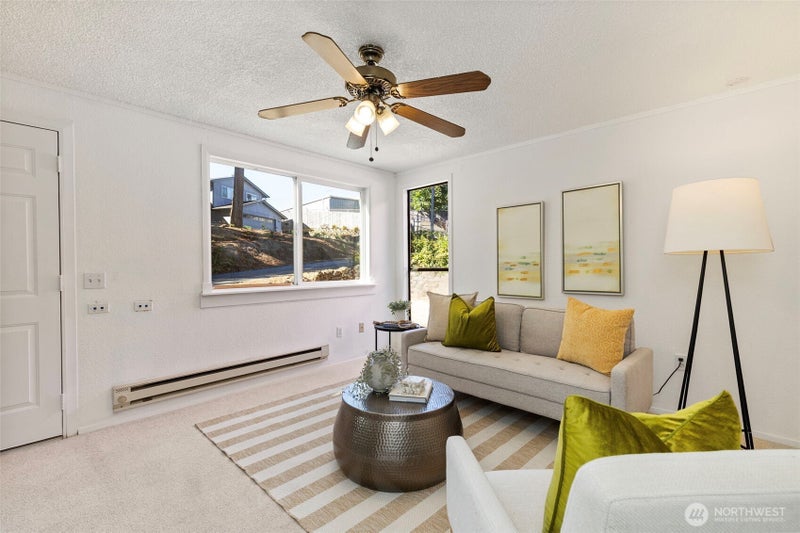 1121 Lower Marine Drive