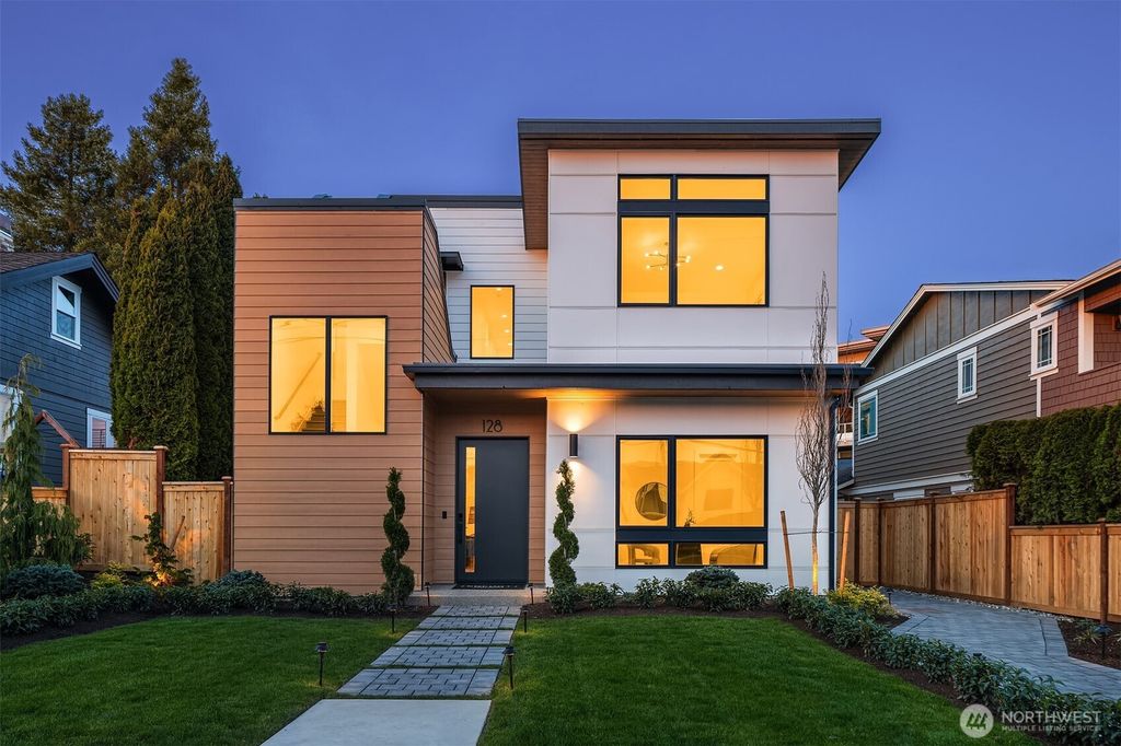 Photo of 128 5th Avenue W, Kirkland, WA 98033 (MLS # 2348828)