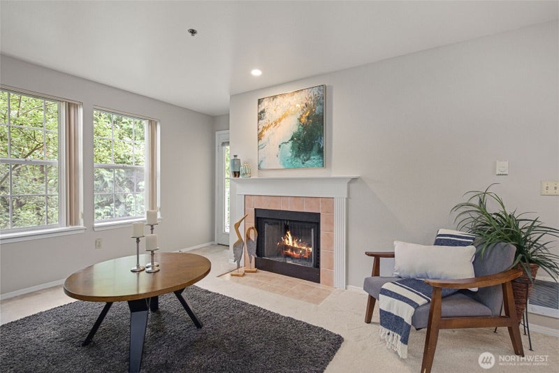 2560 118th Avenue SE 3-201