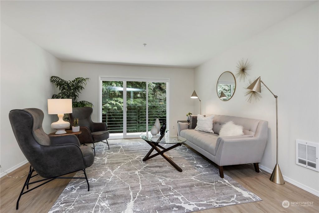 Photo of 12034 15th Avenue NE #106, Seattle, WA 98125 (MLS # 2058299)