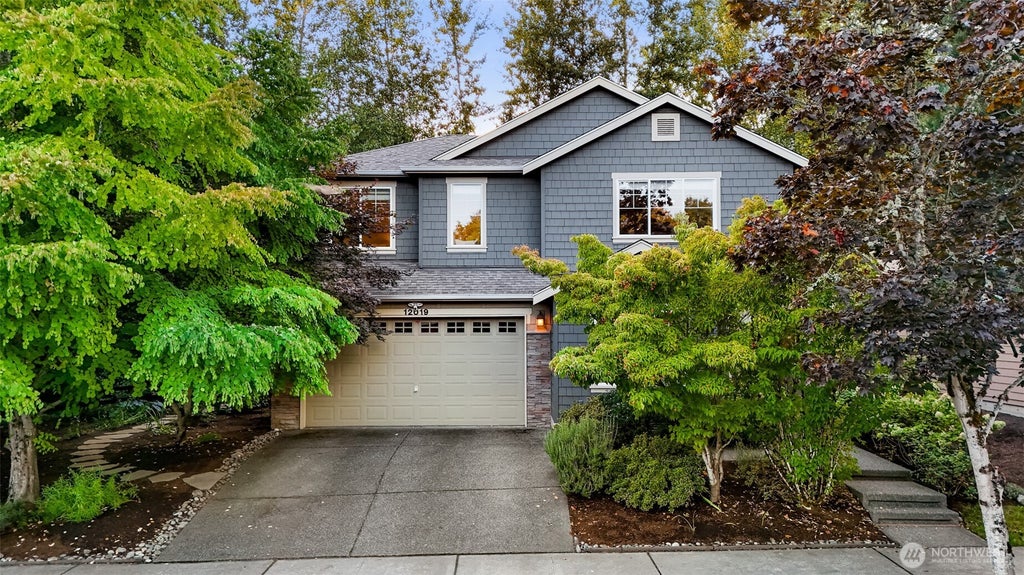 Photo of 12019 178th Place NE, Redmond, WA 98052 (MLS # 2568805)