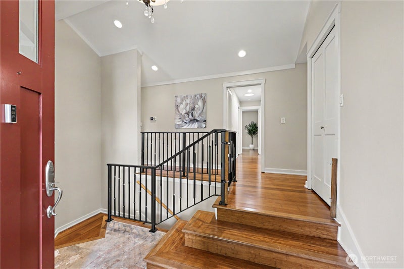 1216 88th Place NE