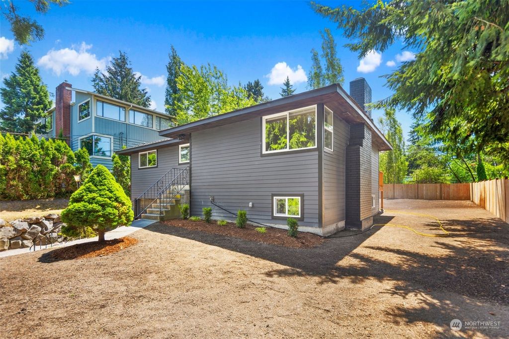 Photo of 115 NE 161st Street, Shoreline, WA 98155 (MLS # 2135552)