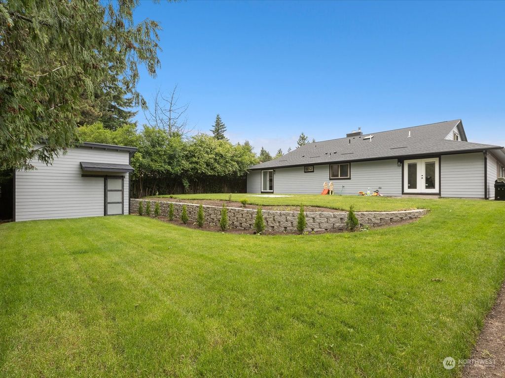 Photo of 30649 11th Avenue S, Federal Way, WA 98003 (MLS # 2127941)