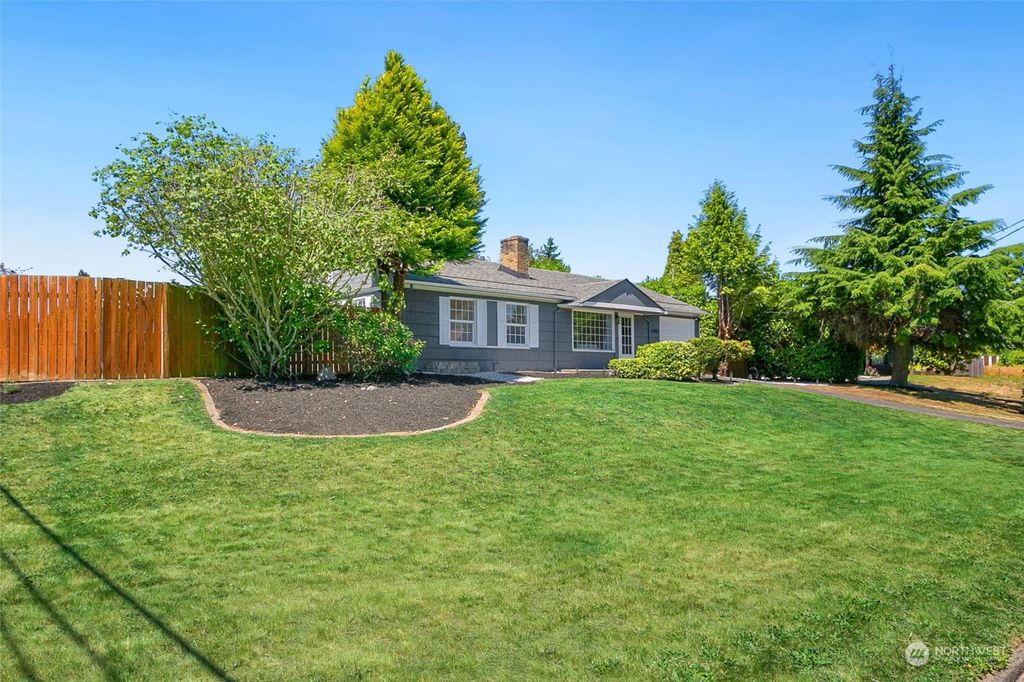 Photo of 11915 64th Avenue S, Seattle, WA 98178 (MLS # 2142144)