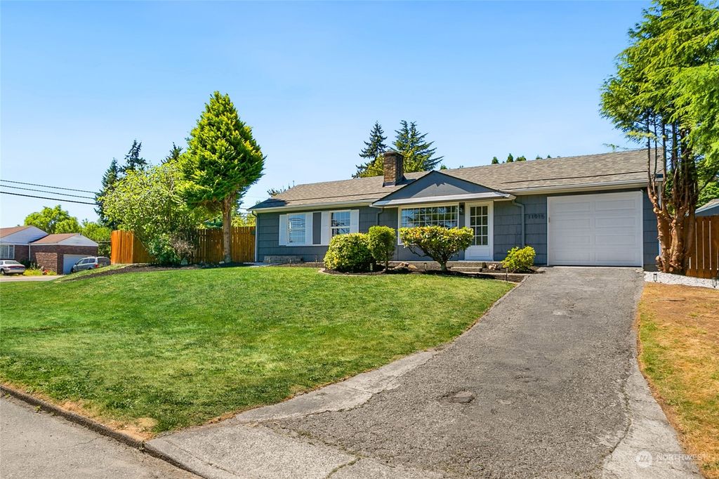 Photo of 11915 64th Avenue S, Seattle, WA 98178 (MLS # 2142144)