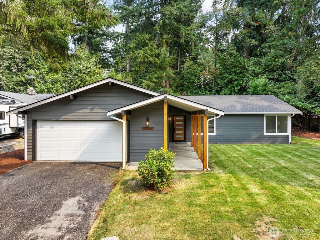 Photo of 3022 254th Avenue SE, Sammamish, WA 98075 (MLS # 2426342)