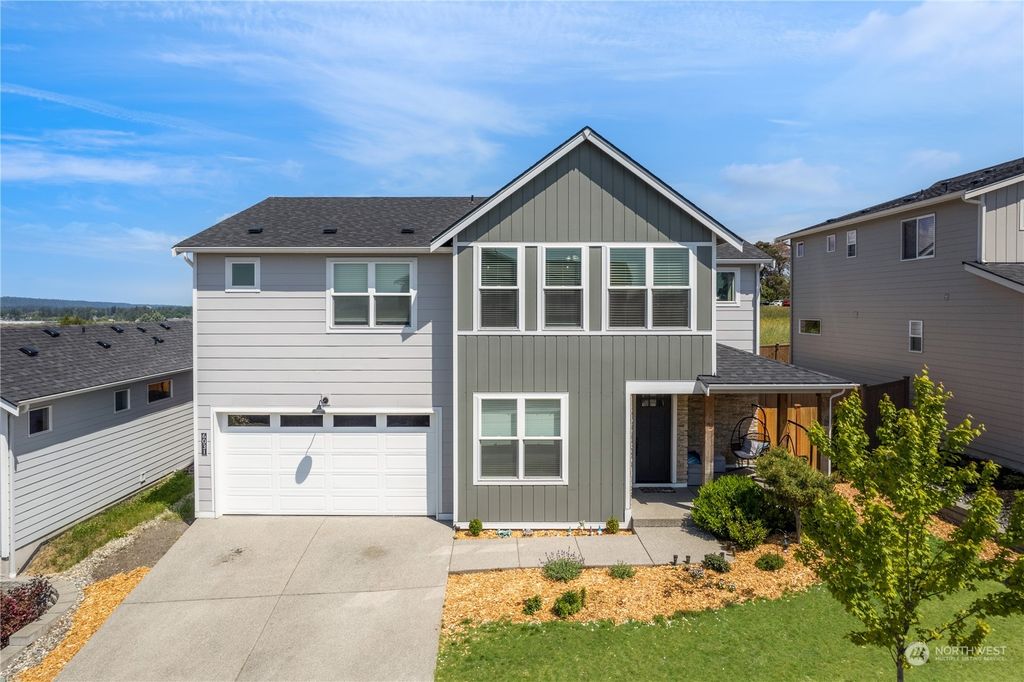 Photo of 6031 41st Street NE, Marysville, WA 98270 (MLS # 2077074)