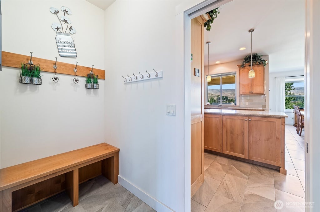 Photo of 3513 Dianna Way, Wenatchee, WA 98801 (MLS # 2550960)
