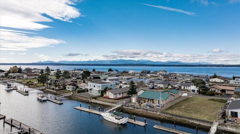 Photo of 3709 Steelhead Drive, Greenbank, WA 98253 (MLS # 2484811)