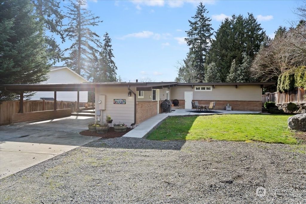 Photo of 18911 Ross Road, Bothell, WA 98011 (MLS # 2039006)