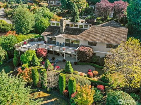 Photo of 5015 145th Place SE, Bellevue, WA 98006 (MLS # 2436885)