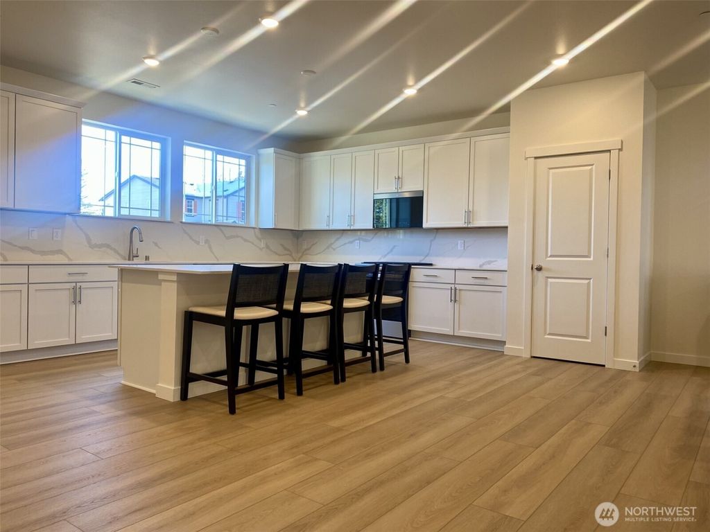 Photo of 1432 121ST Avenue SE #MB 33, Lake Stevens, WA 98258 (MLS # 2354309)