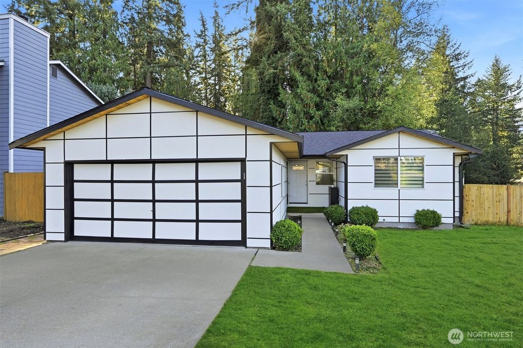 Photo of 5108 130th Pl Pl NE, Marysville, WA 98271 (MLS # 2451781)