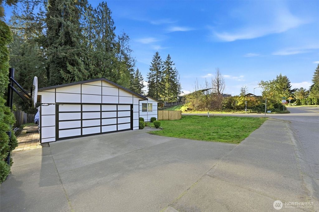 Photo of 5108 130th Pl Pl NE, Marysville, WA 98271 (MLS # 2451781)
