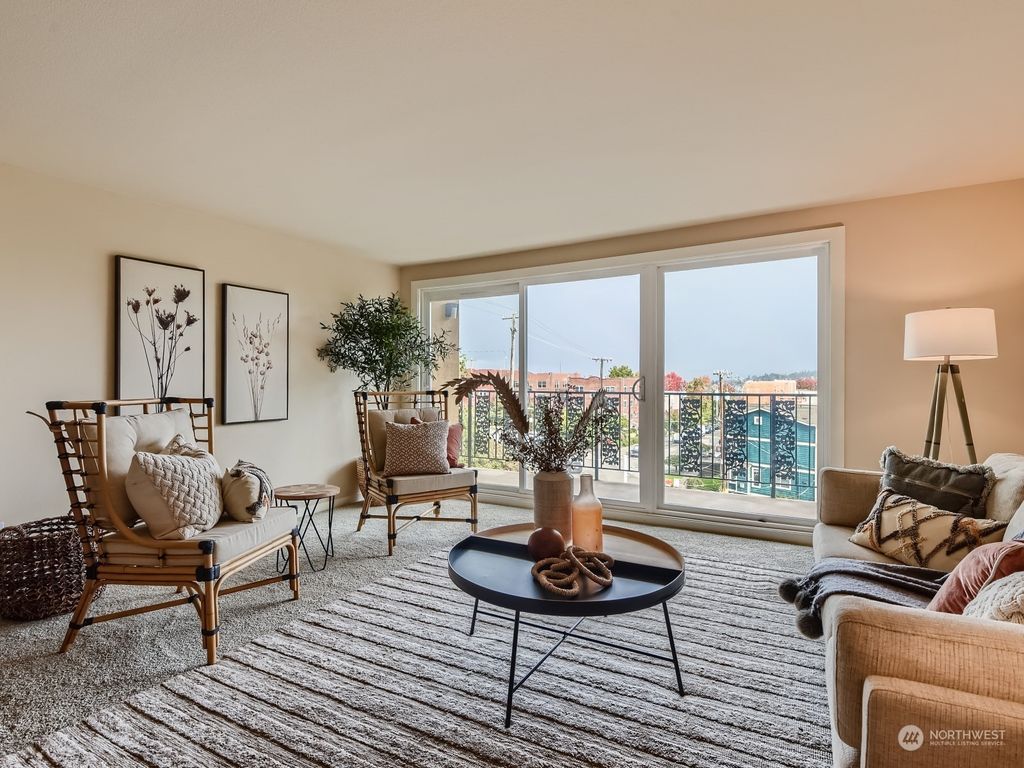 Photo of 1818 Bigelow Avenue N #201, Seattle, WA 98109 (MLS # 2171348)