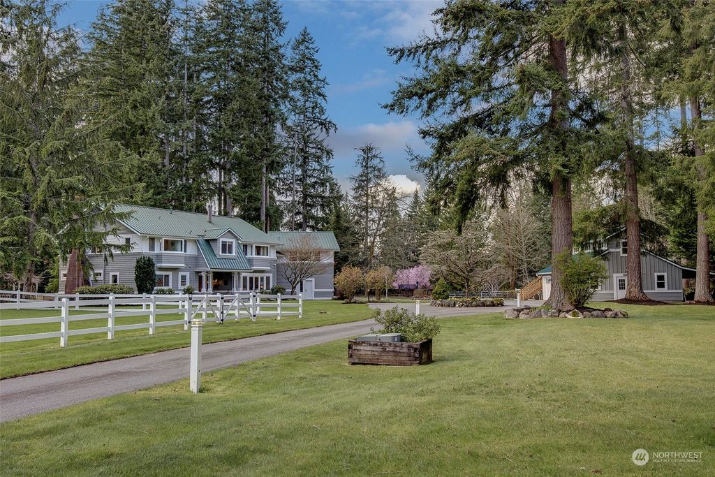 Photo of 13329 220th Court NE, Woodinville, WA 98077 (MLS # 2236934)