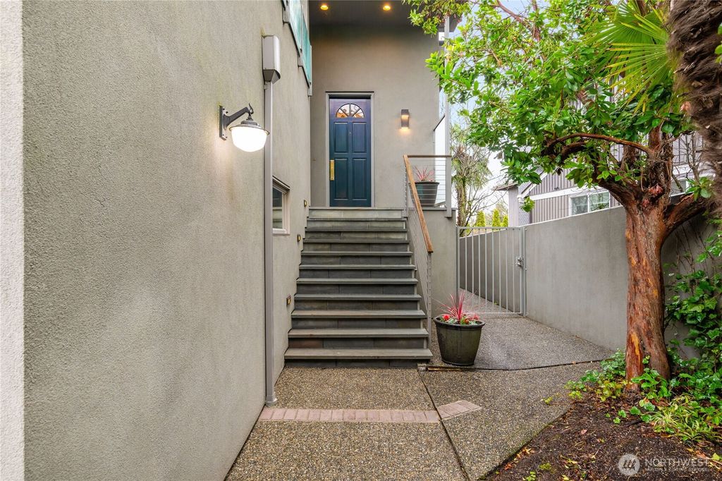 Photo of 2600 Harvard Avenue E, Seattle, WA 98102 (MLS # 2349801)