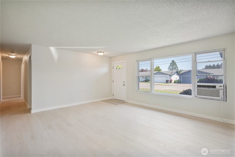 1703 33rd Avenue