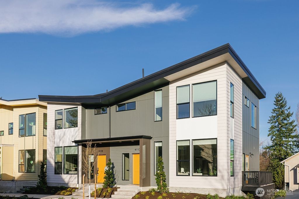 Photo of 4110 30th Avenue S #8, Seattle, WA 98108 (MLS # 2471228)