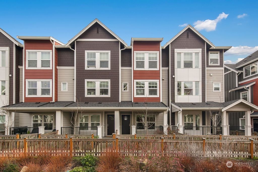 Photo of 3320 SW Graham Street #302, Seattle, WA 98126 (MLS # 2034960)