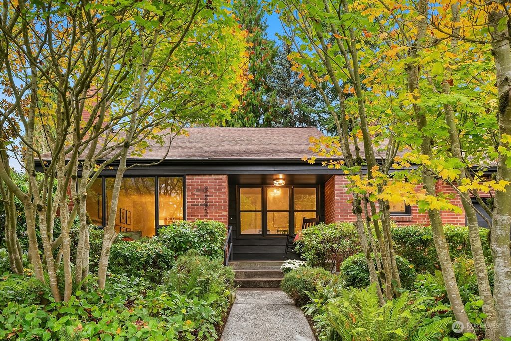 Photo of 8233 43rd Avenue NE, Seattle, WA 98115 (MLS # 2303972)