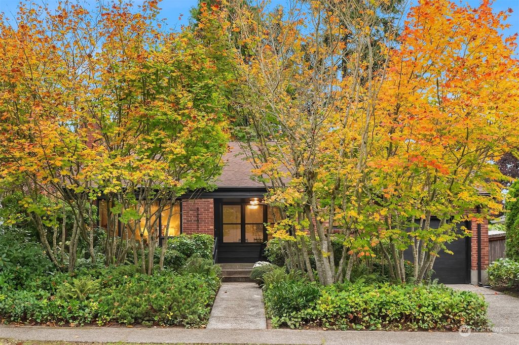 Photo of 8233 43rd Avenue NE, Seattle, WA 98115 (MLS # 2303972)