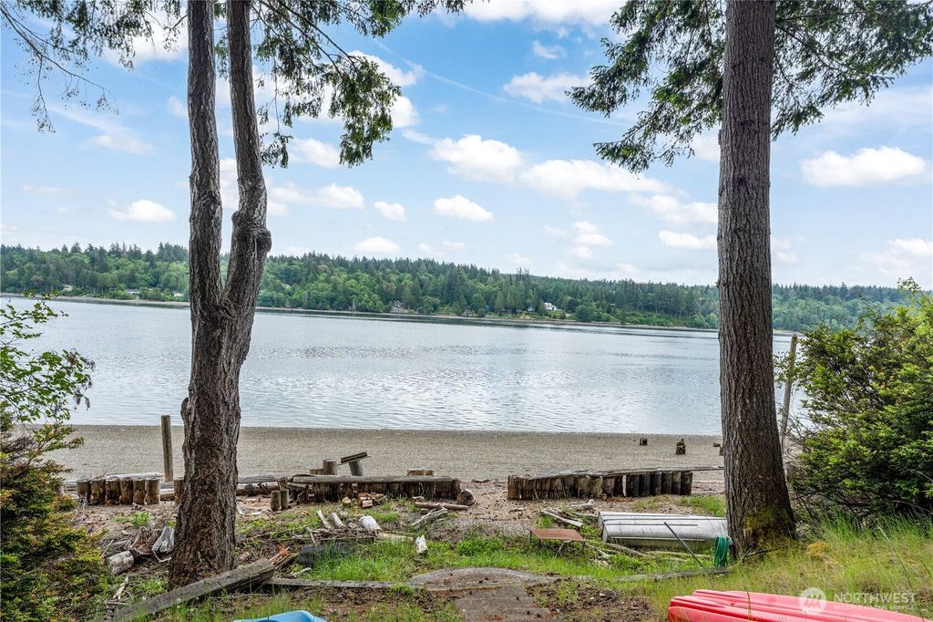 Photo of 415 E Herron Boulevard NW, Lakebay, WA 98349 (MLS # 2528887)