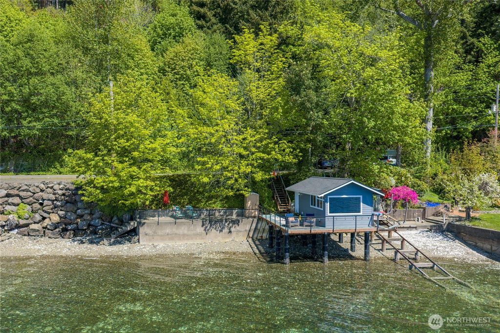 Photo of 13300 NE North Shore Road, Belfair, WA 98528 (MLS # 2521972)