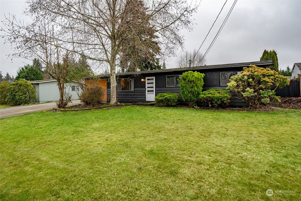 Photo of 1935 351st Street SW, Federal Way, WA 98023 (MLS # 2029462)