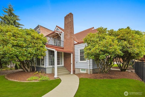 Photo of 324 N Yakima Avenue, Tacoma, WA 98403 (MLS # 2569629)
