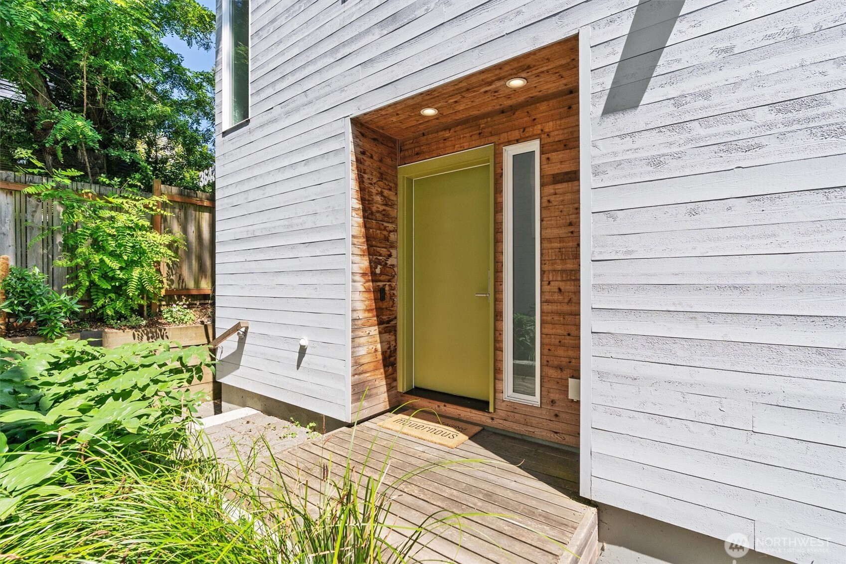 3642 Interlake Avenue N