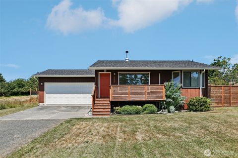 Photo of 2648 San Juan Street, Coupeville, WA 98239 (MLS # 2534047)