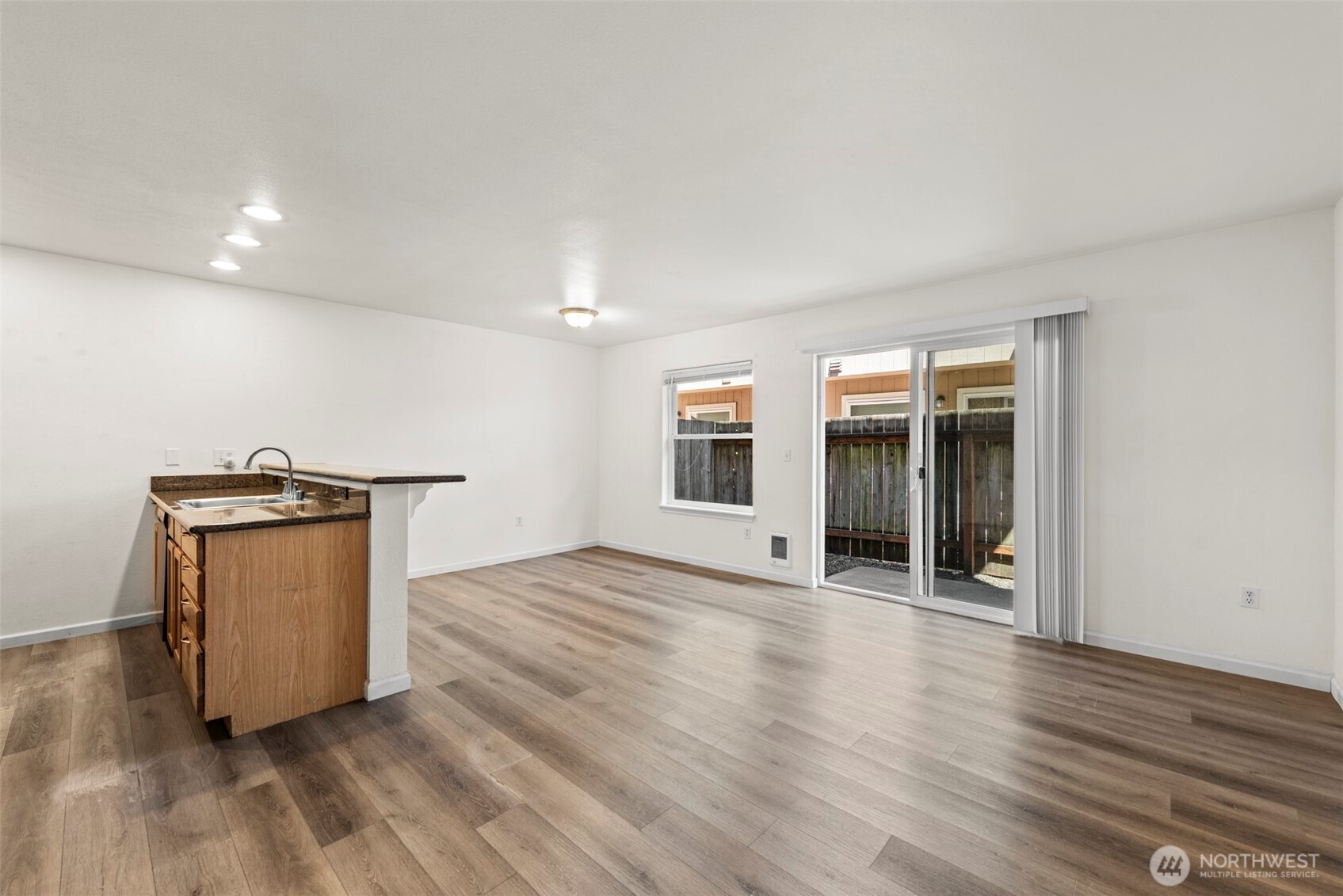 4328 S Lawrence Street A & B