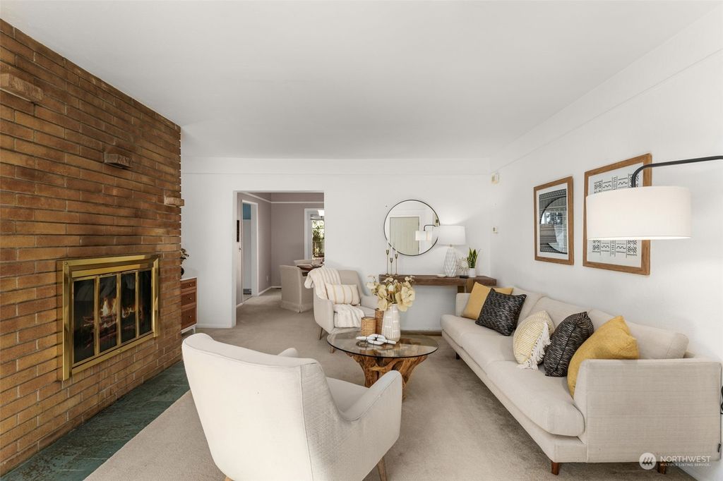 Photo of 8123 28th Avenue SW, Seattle, WA 98126 (MLS # 2223345)