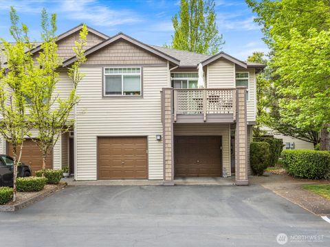 Photo of 17736 134th Lane SE #G-2, Renton, WA 98058 (MLS # 2517496)