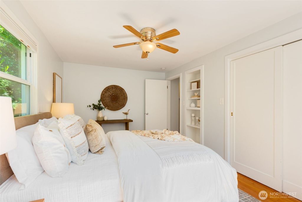listing image 9366601396271470091