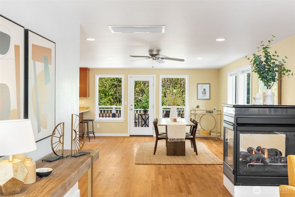 listing image 9367662019007930792