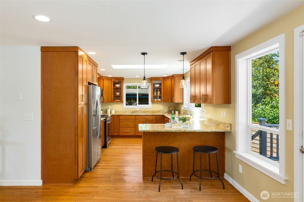 listing image 9365979786939355262